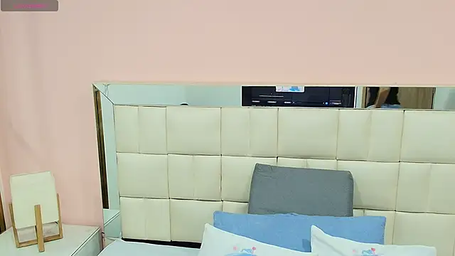 Snapshot of gisell_gomez chatting on 11/06/25, 12:28 gisell gomez online show from 11/06/25, 12:28