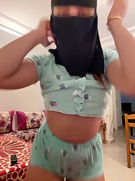 Snapshot of Elina-Marina chatting on 09/28/25, 02:55 Elina-Marina online show from 09/28/25, 02:55