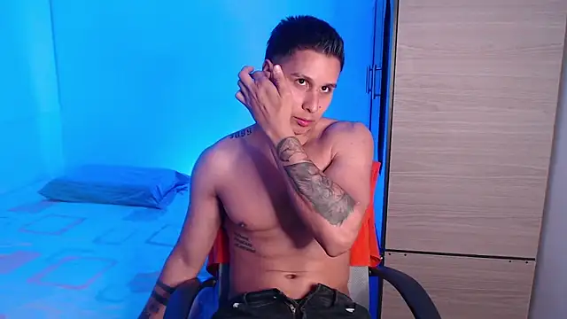 valentinosex1 online show from 09/18/25, 11:07