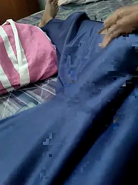 Snapshot of Bullboy8in chatting on 09/14/25, 12:26 Bullboy8in online show from 09/14/25, 12:26