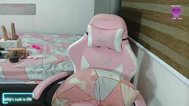 Snapshot of cumwetmebaby chatting on 09/29/25, 02:06 cumwetmebaby online show from 09/29/25, 02:06