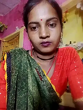 Snapshot of Hot_bbbb chatting on 10/04/25, 02:26 Hot bbbb online show from 10/04/25, 02:26