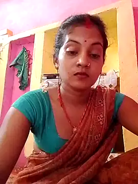 Snapshot of Hot_bbbb chatting on 05/29/26, 04:54 Hot bbbb online show from 05/29/26, 04:54
