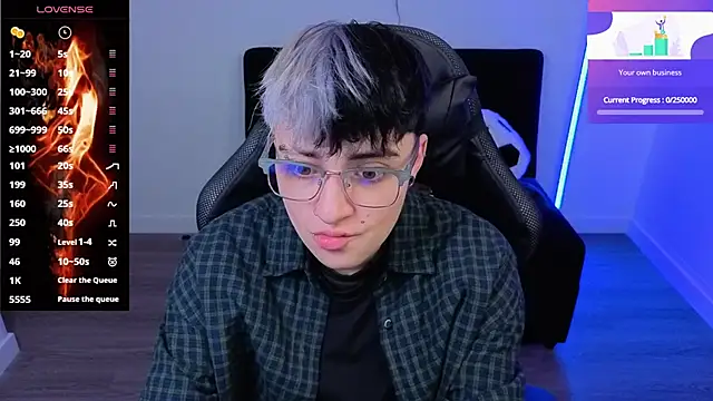 Snapshot of imlaiaaa chatting on 11/07/25, 11:49 imlaiaaa online show from 11/07/25, 11:49