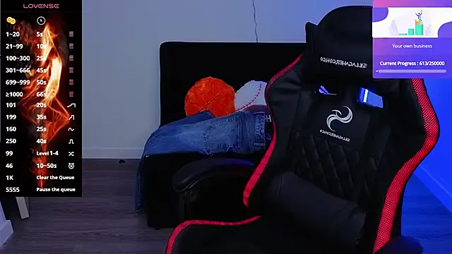 Snapshot of imlaiaaa chatting on 11/11/25, 10:32 imlaiaaa online show from 11/11/25, 10:32