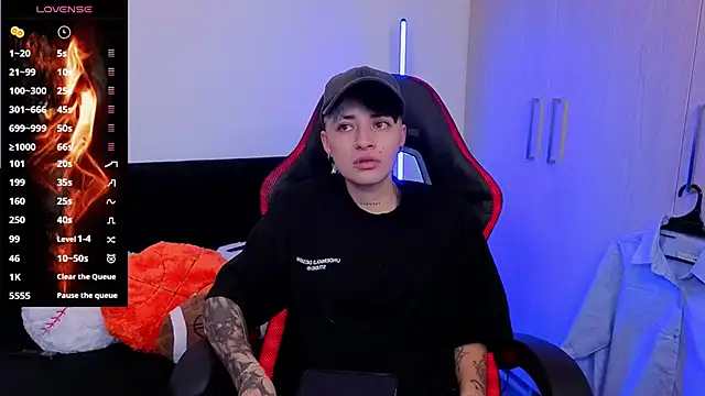 Snapshot of imlaiaaa chatting on 11/29/25, 10:57 imlaiaaa online show from 11/29/25, 10:57