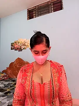 Snapshot of Cute_Faria chatting on 11/12/25, 02:45 Cute Faria online show from 11/12/25, 02:45