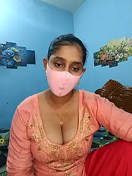 Snapshot of Cute_Faria chatting on 11/18/25, 04:00 Cute Faria online show from 11/18/25, 04:00