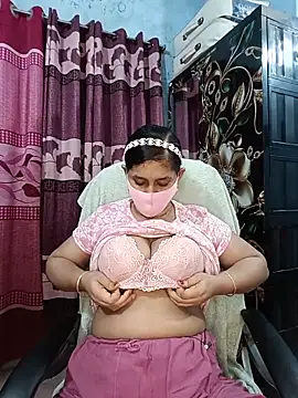 Cute Faria online show from 06/18/26, 01:48