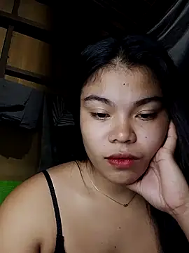 Snapshot of cloe_candy19 chatting on 09/27/25, 10:31 cloe candy19 online show from 09/27/25, 10:31