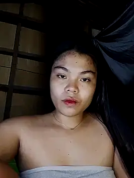 Snapshot of cloe_candy19 chatting on 10/10/25, 10:25 cloe candy19 online show from 10/10/25, 10:25