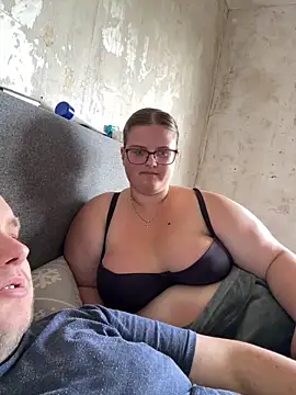CurvyPaar2 online show from 06/14/26, 12:18