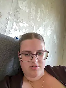 CurvyPaar2 online show from 06/24/26, 12:15