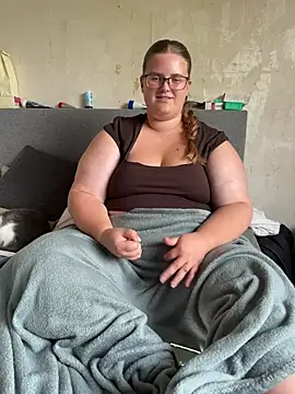 CurvyPaar2 online show from 07/20/26, 06:32