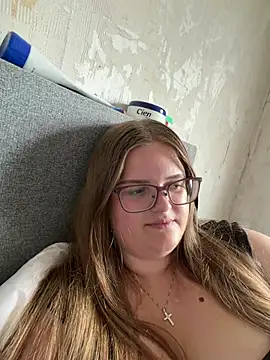 CurvyPaar2 online show from 07/26/26, 01:18