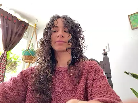 camille delrey online show from 11/05/25, 04:51