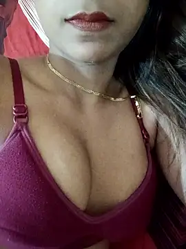 payalsharma95 online show from 05/20/26, 07:14