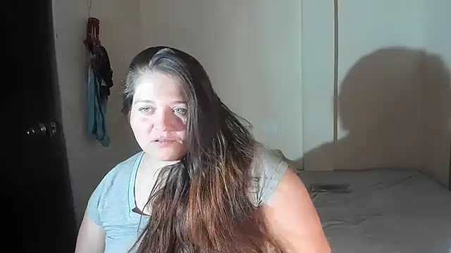 Snapshot of Daphne_girlsex chatting on 10/31/25, 03:07 Daphne girlsex online show from 10/31/25, 03:07