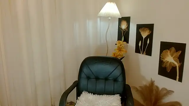 Sassy Suzuhime online show from 07/28/26, 06:20