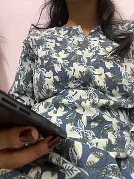 jesmin 00 online show from 09/08/25, 05:12