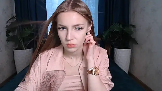 HitGyrl online show from 06/02/26, 08:05