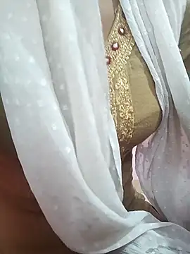 Snapshot of BILLO-RANI67 chatting on 10/13/25, 04:01 BILLO-RANI67 online show from 10/13/25, 04:01