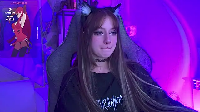 LiliLuna online show from 03/20/26, 04:12