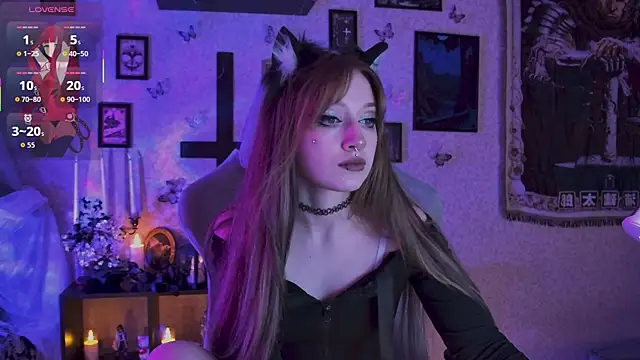 LiliLuna online show from 07/04/26, 07:53