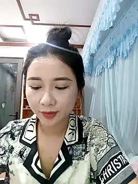 MinhChauXXX19 online show from 04/19/26, 08:57