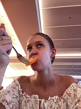 ElliRose online show from 10/11/25, 12:32