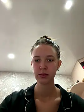 ElliRose online show from 10/27/25, 05:33