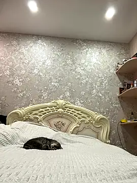 ElliRose online show from 11/17/25, 09:15