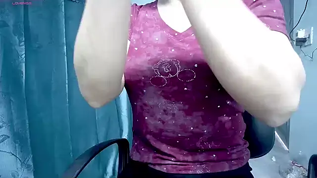 Snapshot of _Sara_768 chatting on 12/01/25, 08:19 Sara 768 online show from 12/01/25, 08:19