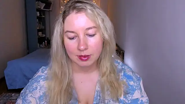 NancySanders online show from 06/12/26, 06:29