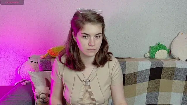 ElzaBlis online show from 06/15/26, 01:13