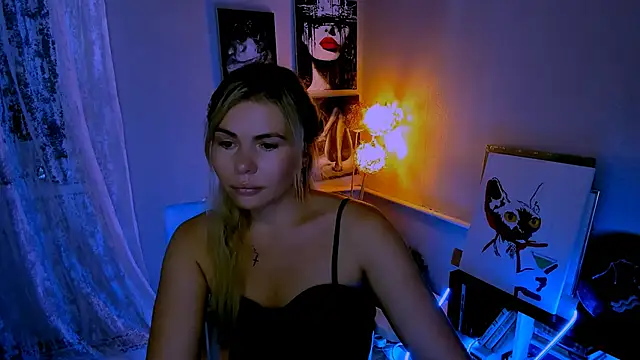 LoraBoyar online show from 06/29/26, 03:45