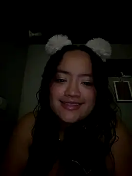 Snapshot of katirouse chatting on 09/16/25, 04:02 katirouse online show from 09/16/25, 04:02