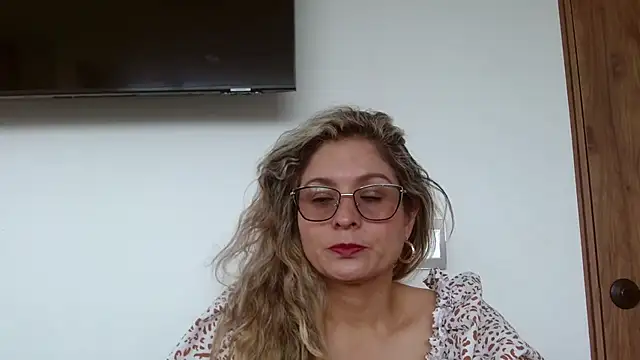 linda-mature43 online show from 10/13/25, 04:40