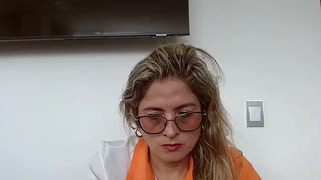 linda-mature43 online show from 10/15/25, 05:13