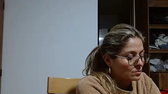 linda-mature43 online show from 10/17/25, 01:20