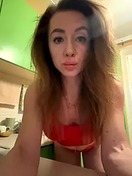 Snapshot of MarinaDiva11_74 chatting on 11/05/25, 07:47 MarinaDiva11 74 online show from 11/05/25, 07:47