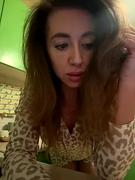 Snapshot of MarinaDiva11_74 chatting on 11/11/25, 07:58 MarinaDiva11 74 online show from 11/11/25, 07:58