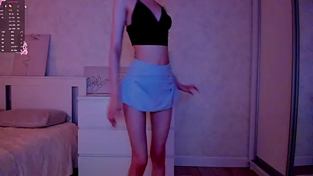 LynnaCure online show from 09/09/25, 03:28