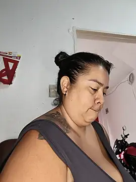 NARNYALABELLA online show from 06/08/26, 01:00