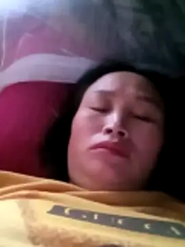 maple694 online show from 10/24/25, 02:08