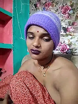 Snapshot of Maya_bhoji chatting on 01/13/26, 11:32 Maya bhoji online show from 01/13/26, 11:32