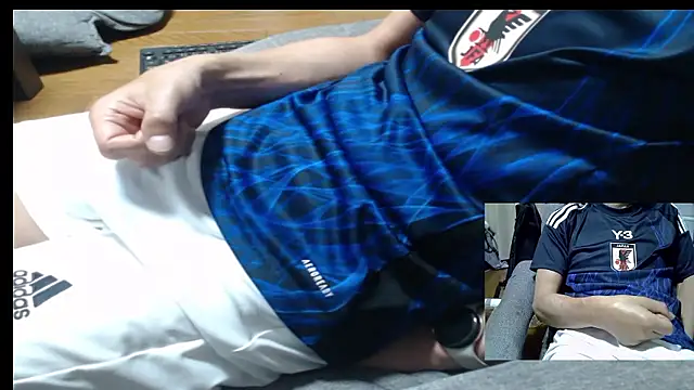 Yasu2000 online show from 06/18/26, 01:06