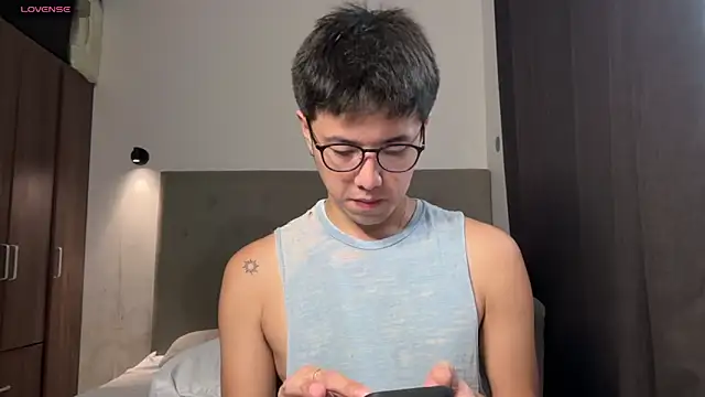Addictiveboi online show from 06/03/26, 03:42