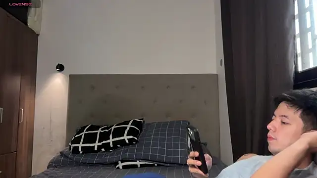 Addictiveboi online show from 06/12/26, 05:17