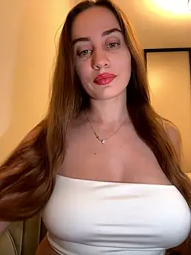 Snapshot of Maribelle_Vinnie chatting on 01/12/26, 06:35 Maribelle Vinnie online show from 01/12/26, 06:35